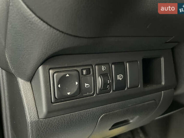 Сірий Ніссан Ноут, об'ємом двигуна 1.4 л та пробігом 86 тис. км за 5500 $, фото 12 на Automoto.ua