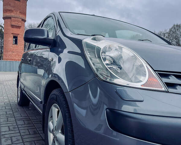 Сірий Ніссан Ноут, об'ємом двигуна 1.6 л та пробігом 165 тис. км за 6700 $, фото 9 на Automoto.ua