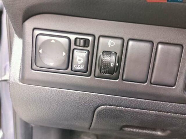 Серый Ниссан Ноут, объемом двигателя 1.6 л и пробегом 218 тыс. км за 6300 $, фото 15 на Automoto.ua