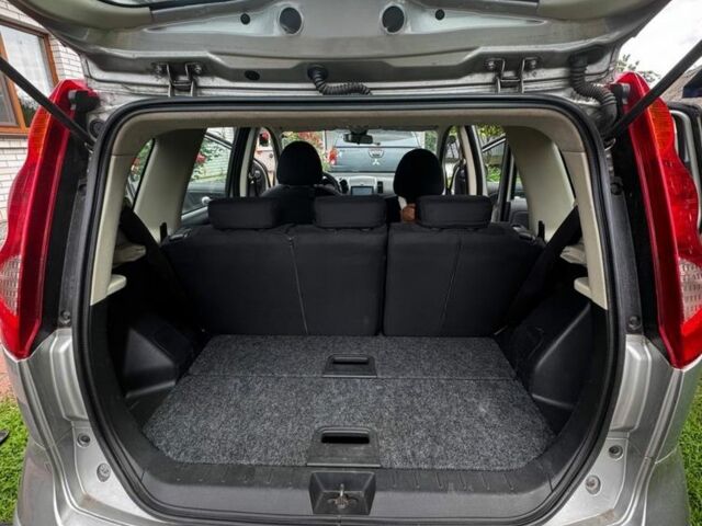 Сірий Ніссан Ноут, об'ємом двигуна 1.6 л та пробігом 255 тис. км за 6200 $, фото 6 на Automoto.ua