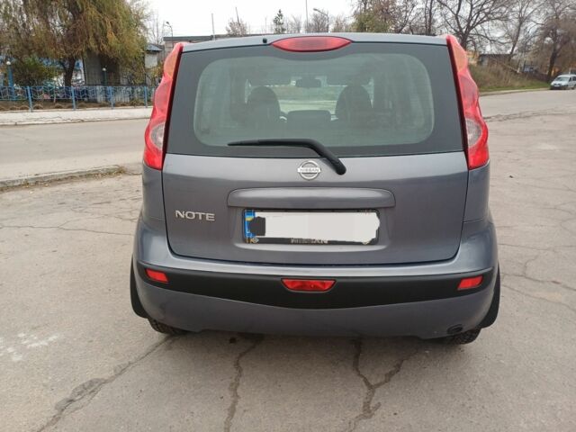 Серый Ниссан Ноут, объемом двигателя 0 л и пробегом 220 тыс. км за 6200 $, фото 2 на Automoto.ua