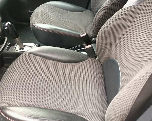 Серый Ниссан Ноут, объемом двигателя 1.6 л и пробегом 218 тыс. км за 6300 $, фото 11 на Automoto.ua