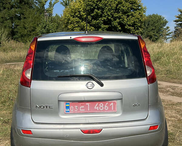 Ниссан Ноут 2007 в Киеве на Automoto.ua Серый Ниссан Ноут, объемом двигателя 1.5 л и пробегом 181 тыс. км за 5900 $, фото 7 на Automoto.ua