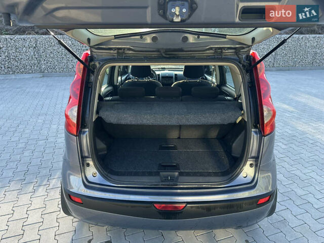 Серый Ниссан Ноут, объемом двигателя 1.6 л и пробегом 165 тыс. км за 6300 $, фото 7 на Automoto.ua