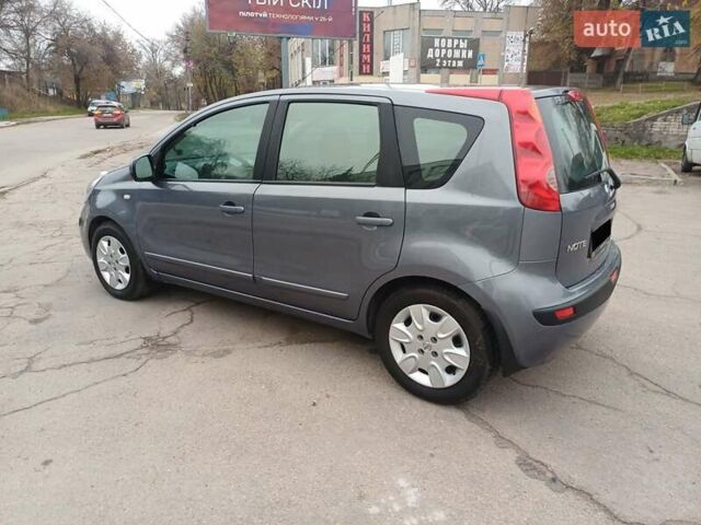 Серый Ниссан Ноут, объемом двигателя 1.6 л и пробегом 221 тыс. км за 6200 $, фото 6 на Automoto.ua