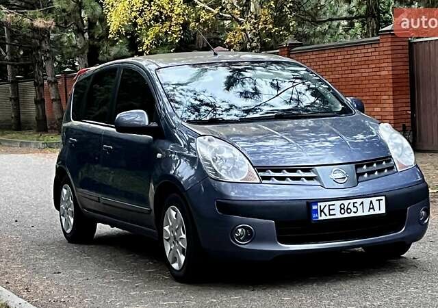 Серый Ниссан Ноут, объемом двигателя 1.6 л и пробегом 221 тыс. км за 5500 $, фото 5 на Automoto.ua