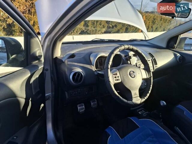 Сірий Ніссан Ноут, об'ємом двигуна 1.6 л та пробігом 240 тис. км за 5200 $, фото 13 на Automoto.ua