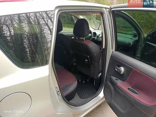 Сірий Ніссан Ноут, об'ємом двигуна 0 л та пробігом 127 тис. км за 7667 $, фото 3 на Automoto.ua
