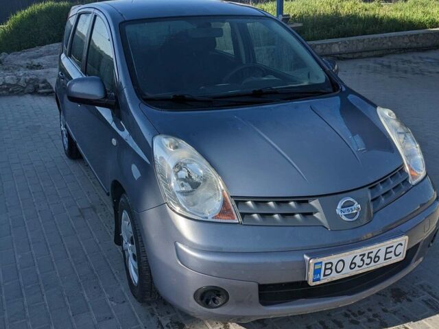 Сірий Ніссан Ноут, об'ємом двигуна 1.41 л та пробігом 201 тис. км за 4800 $, фото 1 на Automoto.ua