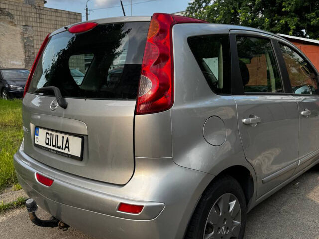 Сірий Ніссан Ноут, об'ємом двигуна 1.6 л та пробігом 260 тис. км за 6000 $, фото 6 на Automoto.ua