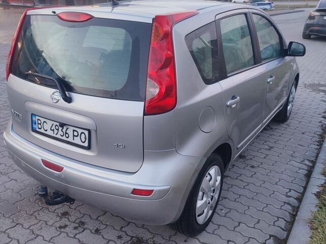 Сірий Ніссан Ноут, об'ємом двигуна 1.5 л та пробігом 289 тис. км за 5000 $, фото 5 на Automoto.ua