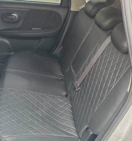 Серый Ниссан Ноут, объемом двигателя 1.4 л и пробегом 293 тыс. км за 5400 $, фото 19 на Automoto.ua