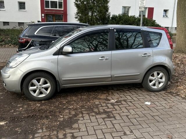 Сірий Ніссан Ноут, об'ємом двигуна 1.6 л та пробігом 87 тис. км за 5932 $, фото 1 на Automoto.ua