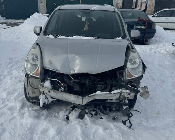 Сірий Ніссан Ноут, об'ємом двигуна 1.46 л та пробігом 187 тис. км за 2499 $, фото 1 на Automoto.ua