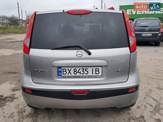 Серый Ниссан Ноут, объемом двигателя 1.5 л и пробегом 233 тыс. км за 4900 $, фото 5 на Automoto.ua
