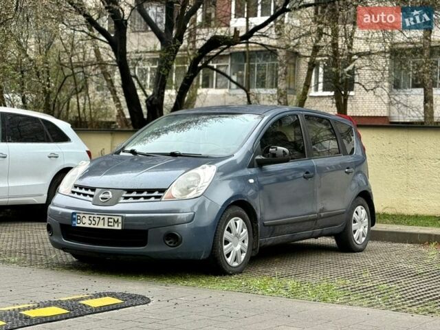 Серый Ниссан Ноут, объемом двигателя 1.39 л и пробегом 276 тыс. км за 2800 $, фото 2 на Automoto.ua