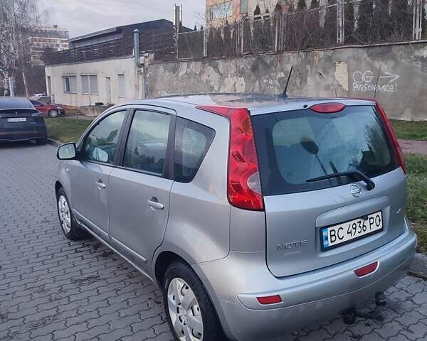 Серый Ниссан Ноут, объемом двигателя 1.46 л и пробегом 288 тыс. км за 5200 $, фото 3 на Automoto.ua