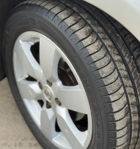 Серый Ниссан Ноут, объемом двигателя 1.4 л и пробегом 198 тыс. км за 4650 $, фото 11 на Automoto.ua