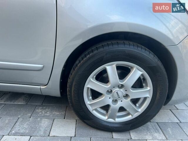 Серый Ниссан Ноут, объемом двигателя 1.4 л и пробегом 209 тыс. км за 5800 $, фото 41 на Automoto.ua