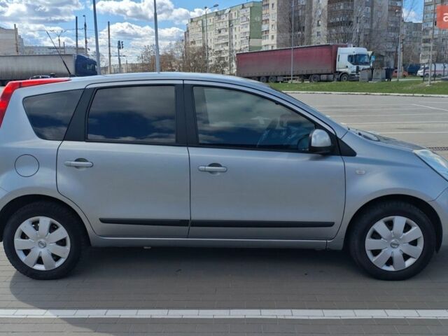 Сірий Ніссан Ноут, об'ємом двигуна 1.4 л та пробігом 296 тис. км за 4400 $, фото 6 на Automoto.ua