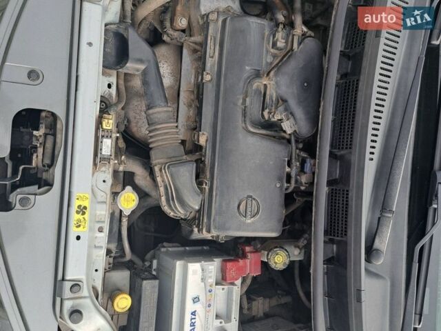 Сірий Ніссан Ноут, об'ємом двигуна 1.4 л та пробігом 170 тис. км за 5400 $, фото 12 на Automoto.ua