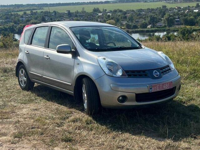 Серый Ниссан Ноут, объемом двигателя 1.5 л и пробегом 181 тыс. км за 5900 $, фото 3 на Automoto.ua