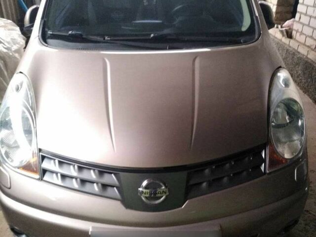 Сірий Ніссан Ноут, об'ємом двигуна 0 л та пробігом 80 тис. км за 7200 $, фото 1 на Automoto.ua