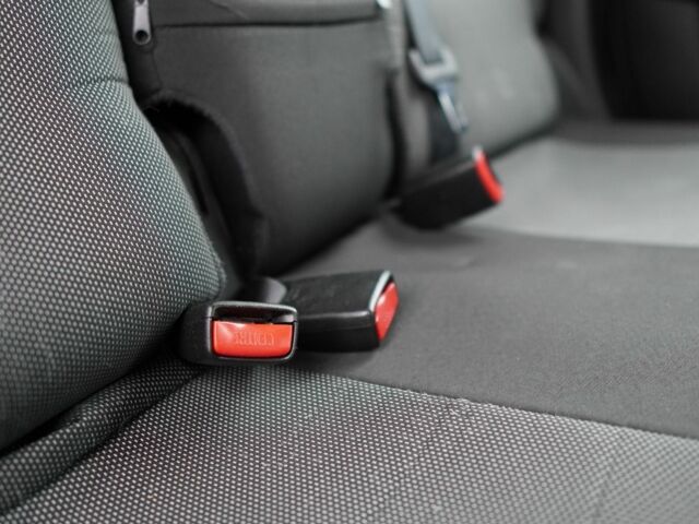 Сірий Ніссан Ноут, об'ємом двигуна 1.6 л та пробігом 219 тис. км за 3800 $, фото 15 на Automoto.ua