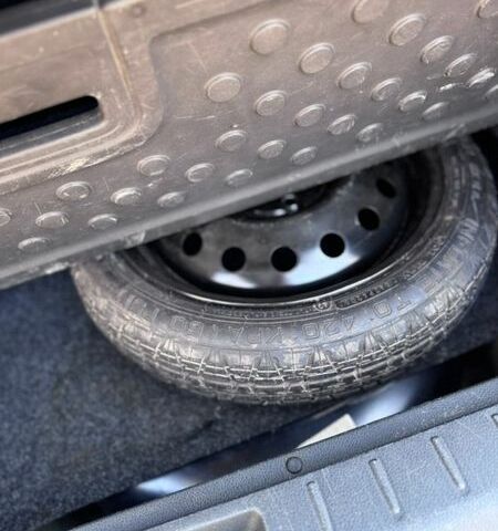 Сірий Ніссан Ноут, об'ємом двигуна 1.6 л та пробігом 247 тис. км за 5900 $, фото 17 на Automoto.ua