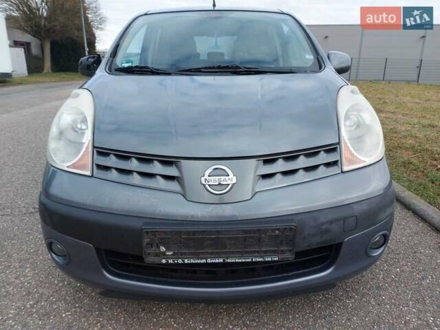 Серый Ниссан Ноут, объемом двигателя 1.6 л и пробегом 211 тыс. км за 6400 $, фото 2 на Automoto.ua