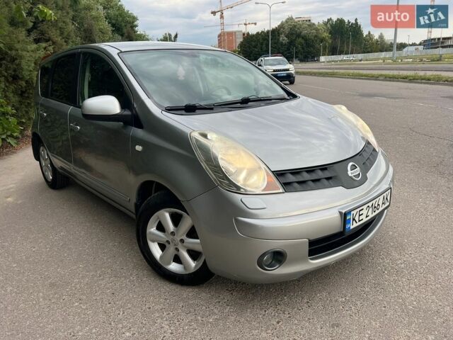 Сірий Ніссан Ноут, об'ємом двигуна 1.6 л та пробігом 212 тис. км за 5200 $, фото 5 на Automoto.ua