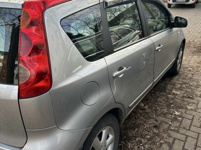 Сірий Ніссан Ноут, об'ємом двигуна 1.6 л та пробігом 87 тис. км за 5700 $, фото 2 на Automoto.ua