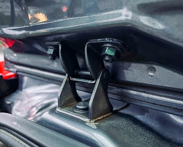 Сірий Ніссан Ноут, об'ємом двигуна 1.6 л та пробігом 165 тис. км за 6700 $, фото 34 на Automoto.ua