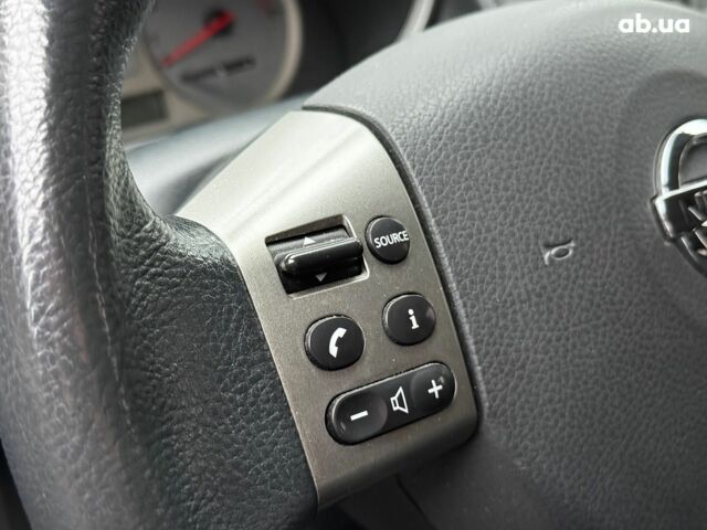 Серый Ниссан Ноут, объемом двигателя 1.6 л и пробегом 127 тыс. км за 5890 $, фото 18 на Automoto.ua