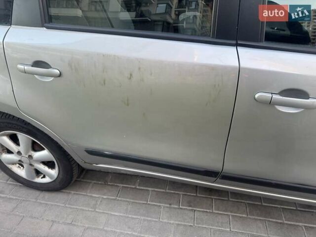 Сірий Ніссан Ноут, об'ємом двигуна 1.39 л та пробігом 280 тис. км за 3700 $, фото 3 на Automoto.ua