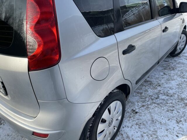 Серый Ниссан Ноут, объемом двигателя 1.4 л и пробегом 184 тыс. км за 5700 $, фото 12 на Automoto.ua