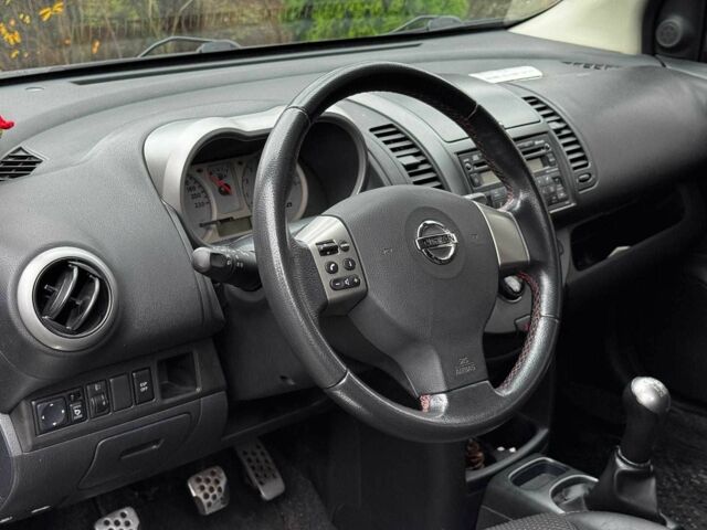 Сірий Ніссан Ноут, об'ємом двигуна 1.6 л та пробігом 127 тис. км за 5890 $, фото 15 на Automoto.ua
