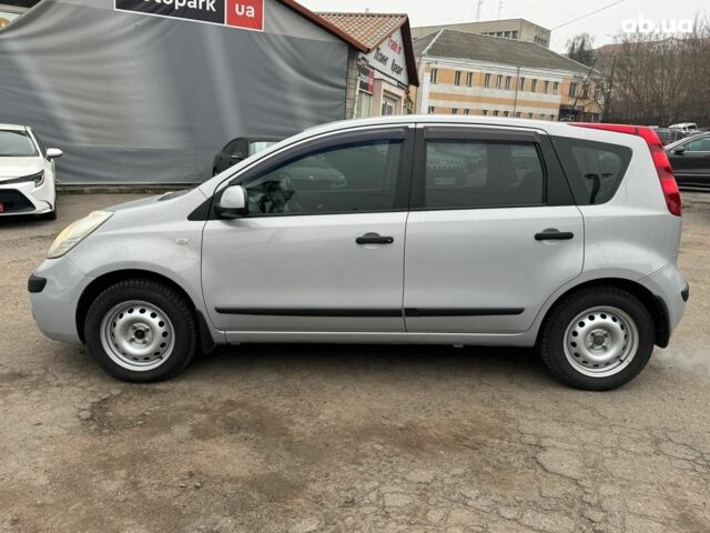 Сірий Ніссан Ноут, об'ємом двигуна 1.4 л та пробігом 137 тис. км за 4990 $, фото 8 на Automoto.ua