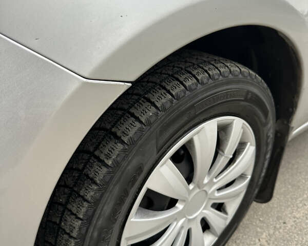 Серый Ниссан Ноут, объемом двигателя 1.6 л и пробегом 83 тыс. км за 5300 $, фото 21 на Automoto.ua