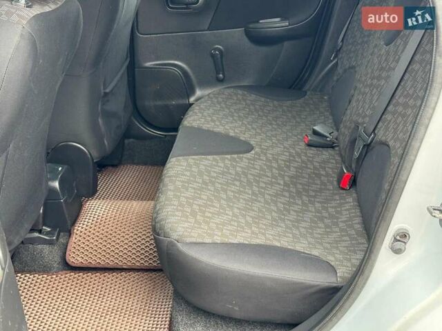 Сірий Ніссан Ноут, об'ємом двигуна 1.4 л та пробігом 137 тис. км за 4990 $, фото 15 на Automoto.ua