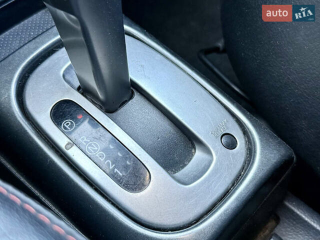 Серый Ниссан Ноут, объемом двигателя 1.6 л и пробегом 207 тыс. км за 7500 $, фото 32 на Automoto.ua