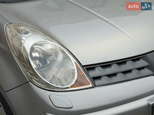 Серый Ниссан Ноут, объемом двигателя 1.4 л и пробегом 142 тыс. км за 5200 $, фото 9 на Automoto.ua