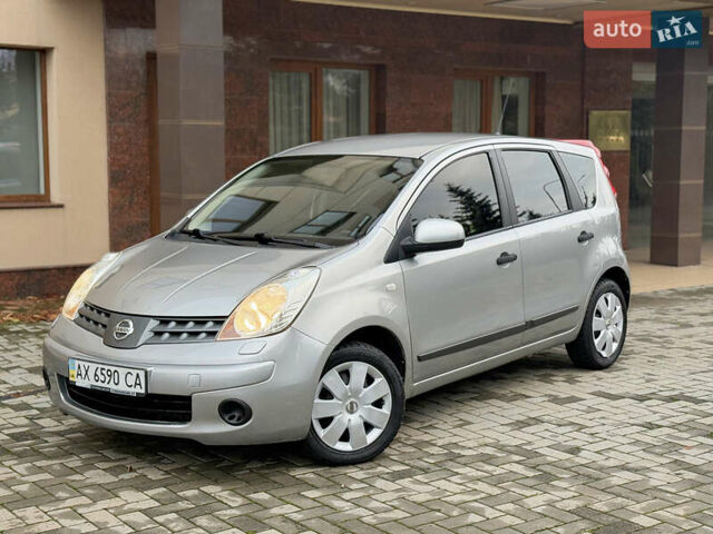 Серый Ниссан Ноут, объемом двигателя 1.4 л и пробегом 142 тыс. км за 5200 $, фото 10 на Automoto.ua