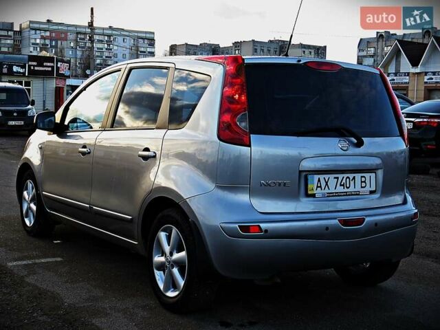 Серый Ниссан Ноут, объемом двигателя 1.6 л и пробегом 144 тыс. км за 7700 $, фото 3 на Automoto.ua