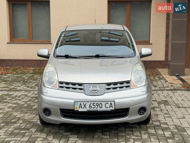 Серый Ниссан Ноут, объемом двигателя 1.4 л и пробегом 142 тыс. км за 5200 $, фото 7 на Automoto.ua