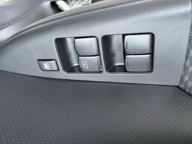 Сірий Ніссан Ноут, об'ємом двигуна 0 л та пробігом 214 тис. км за 5699 $, фото 18 на Automoto.ua