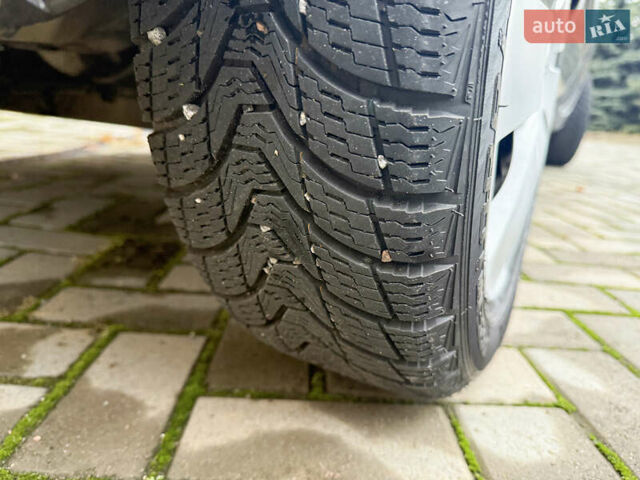 Серый Ниссан Ноут, объемом двигателя 1.4 л и пробегом 142 тыс. км за 5200 $, фото 21 на Automoto.ua