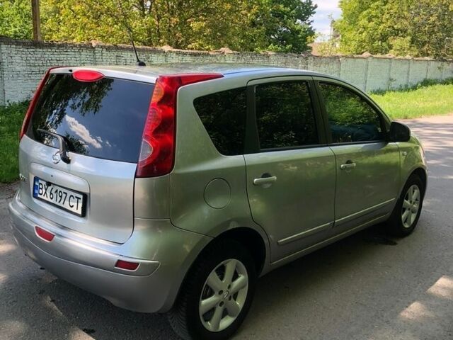 Сірий Ніссан Ноут, об'ємом двигуна 1.6 л та пробігом 155 тис. км за 6800 $, фото 12 на Automoto.ua