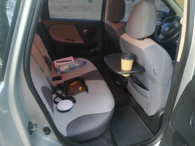 Серый Ниссан Ноут, объемом двигателя 1.6 л и пробегом 177 тыс. км за 5400 $, фото 11 на Automoto.ua