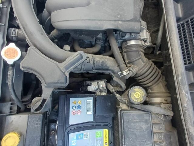 Серый Ниссан Ноут, объемом двигателя 0 л и пробегом 115 тыс. км за 6300 $, фото 6 на Automoto.ua